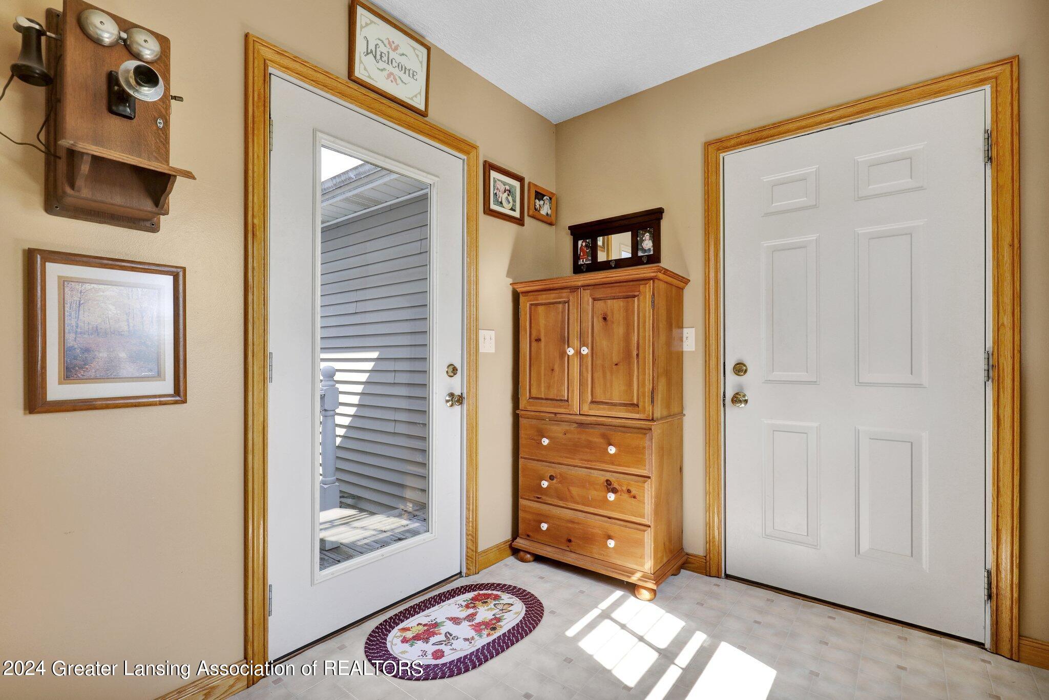 3131 West Price Road St. Johns, MI 48879 - Photo 12 of 51 27-web-or-mls-Open Ended Media-26