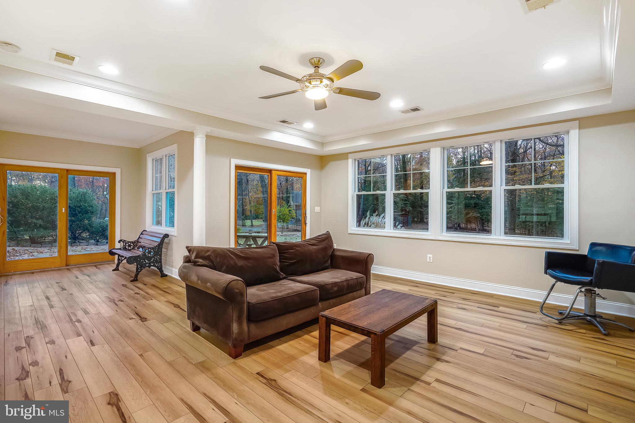 3206 Fox Mill Road Oakton, VA 22124 - Photo 21 of 56 SPACIOUS FAMILY ROOM W/ AMAZING VIEW!