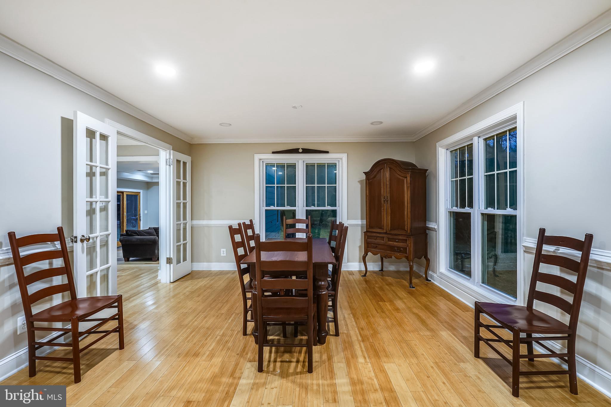 3206 Fox Mill Road Oakton, VA 22124 - Photo 26 of 56 SPACIOUS DINING ROOM WITH LOTS OF NATURAL LIGHT