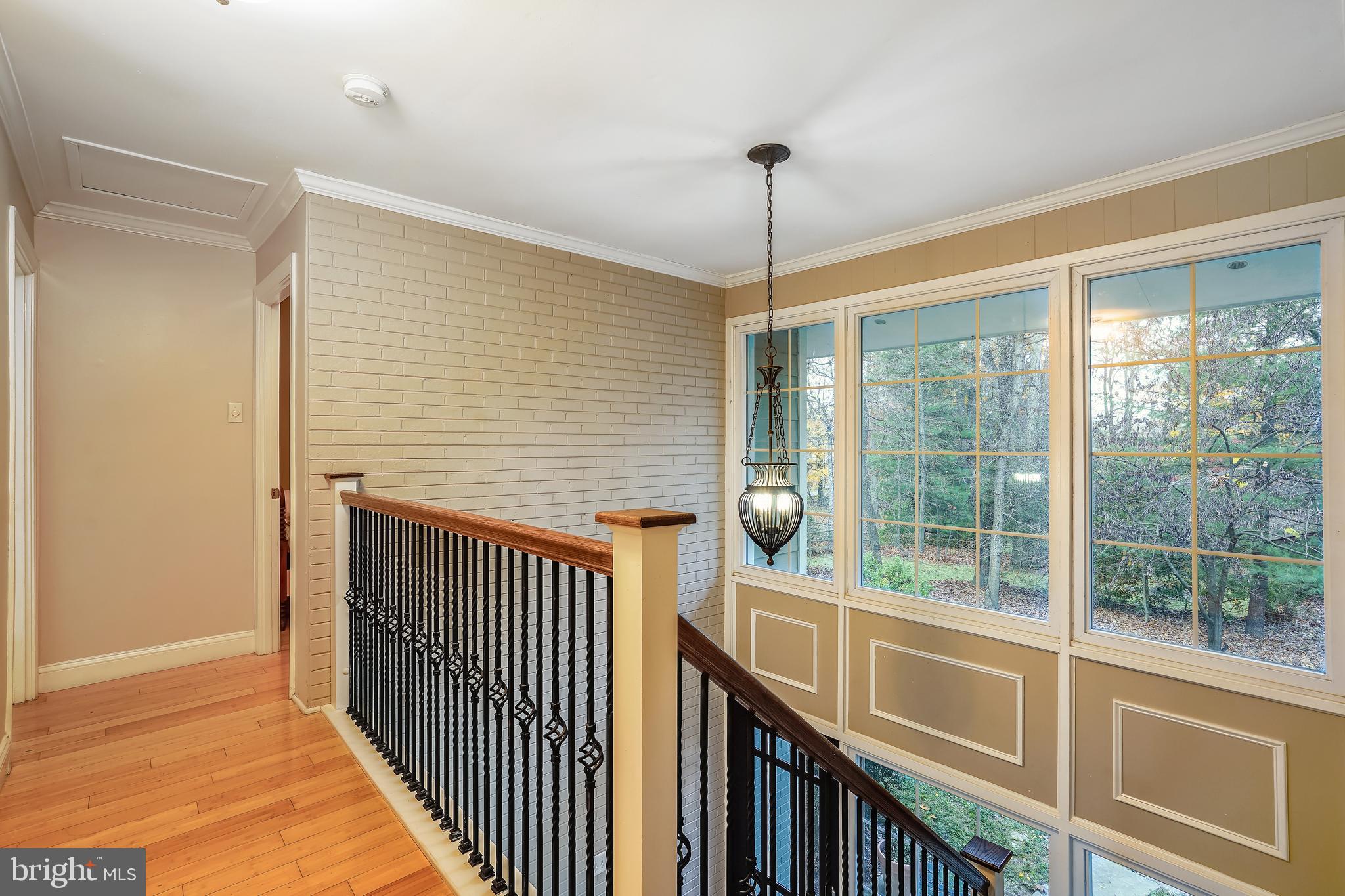 3206 Fox Mill Road Oakton, VA 22124 - Photo 29 of 56 UPSTAIRS HALLWAY