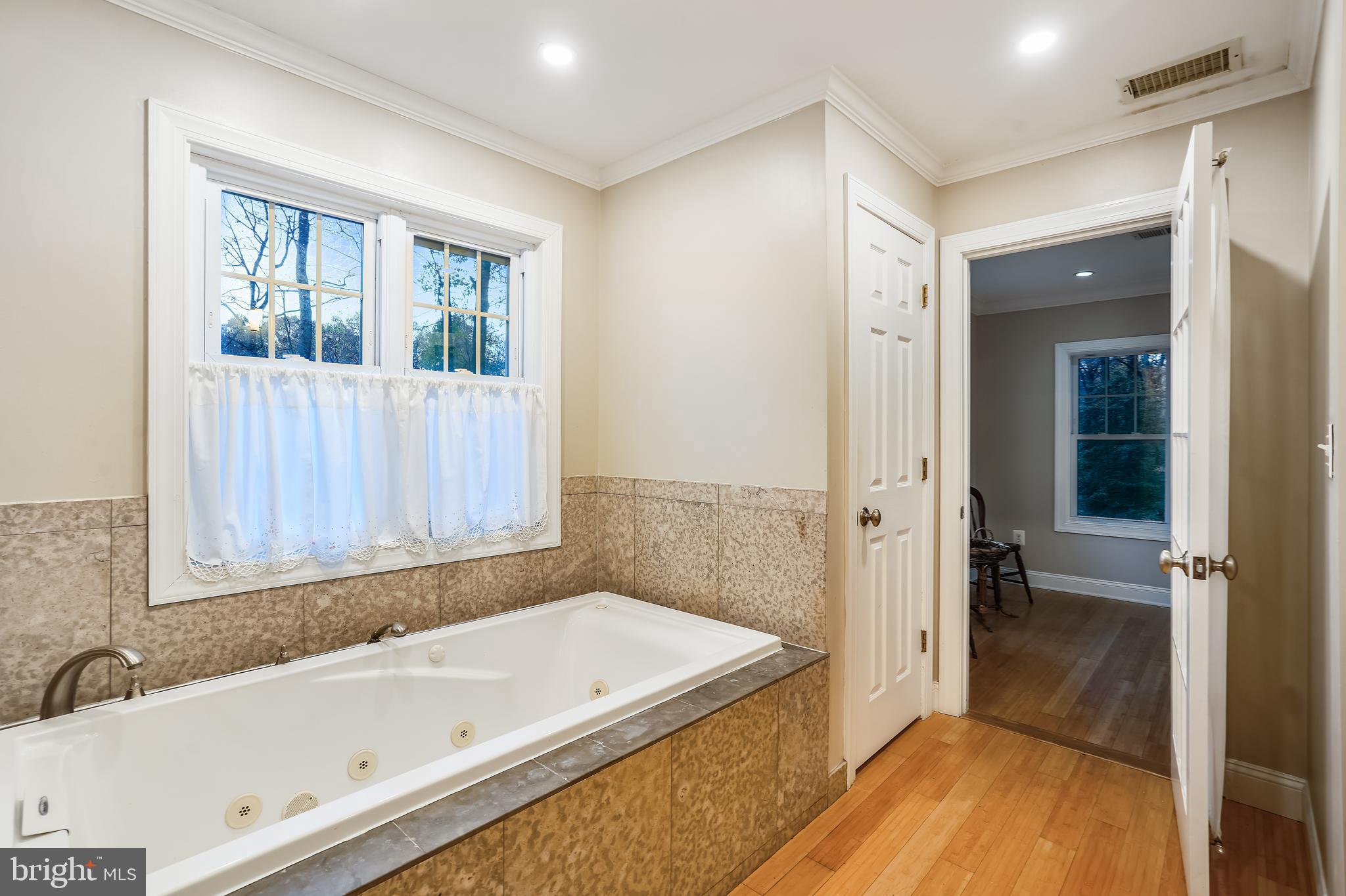 3206 Fox Mill Road Oakton, VA 22124 - Photo 36 of 56 SOAKING TUB IN MASTER BATH