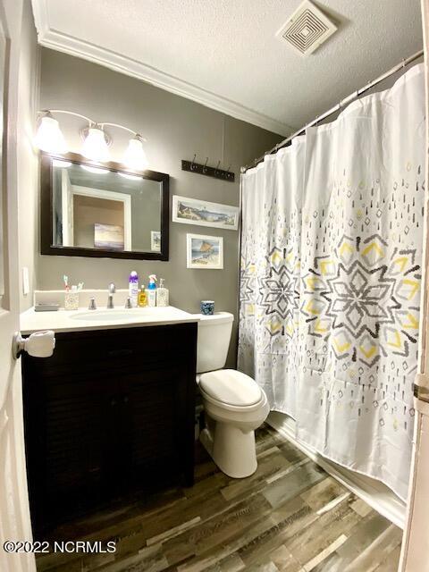 166 Pigott Road Gloucester, NC 28528 - Photo 14 of 28 Hall Bath