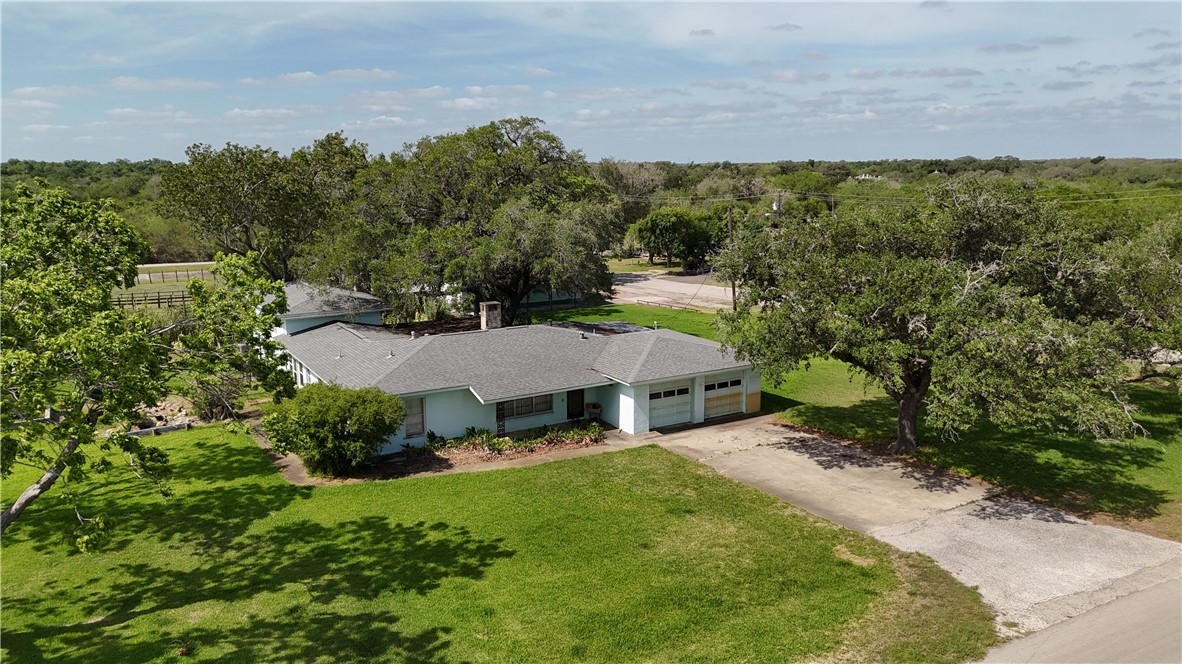 311 West Ward Street Refugio, TX 78377 - Photo 3 of 40