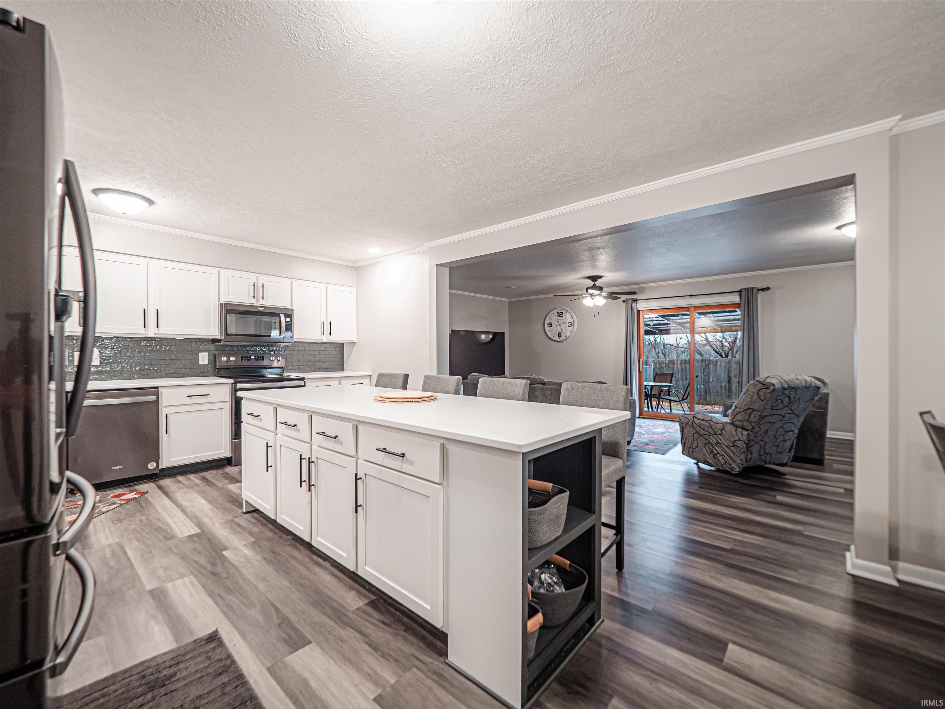 216 Hanover Road Evansville, IN 47710 - Photo 12 of 34