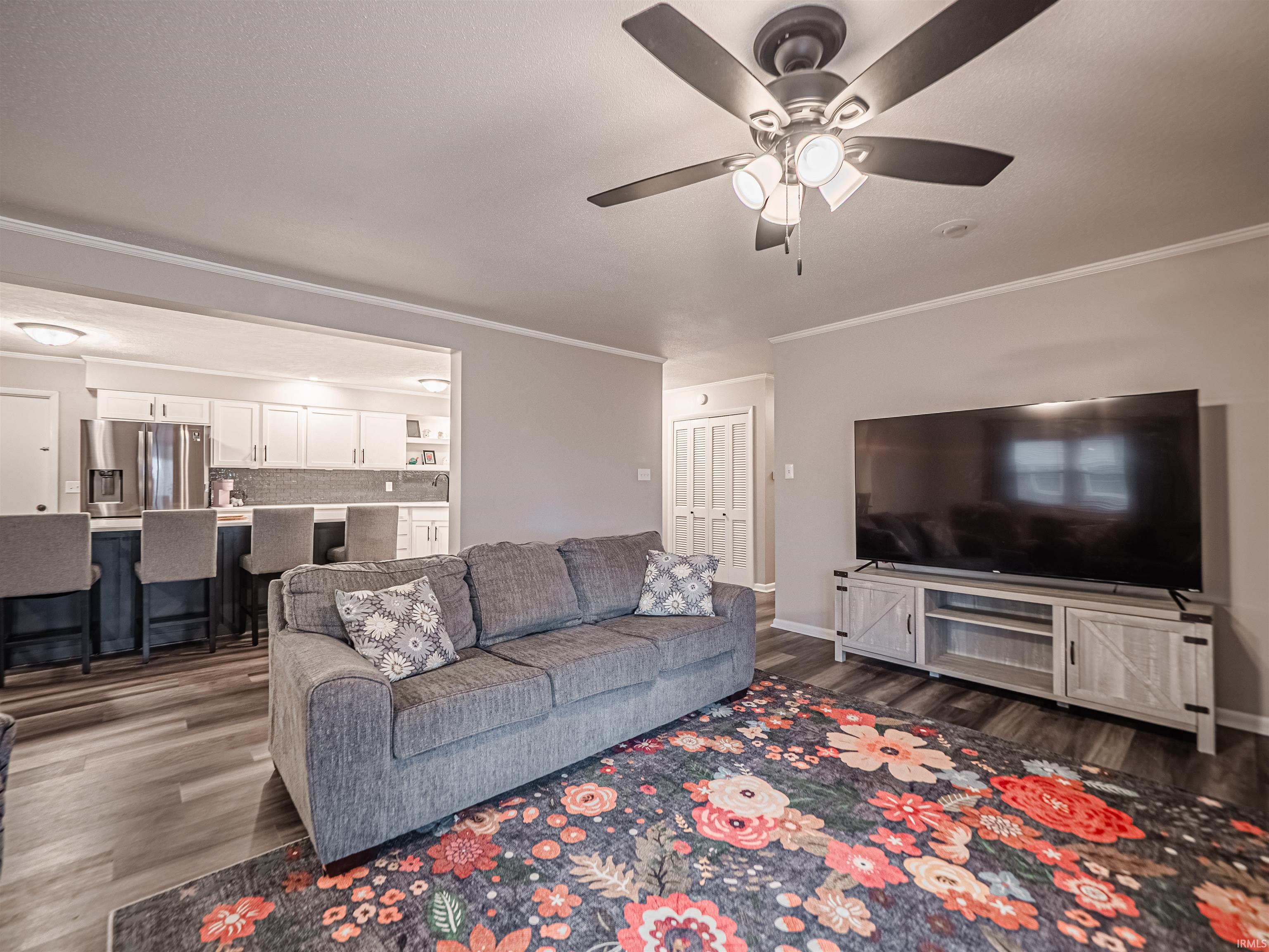 216 Hanover Road Evansville, IN 47710 - Photo 5 of 34