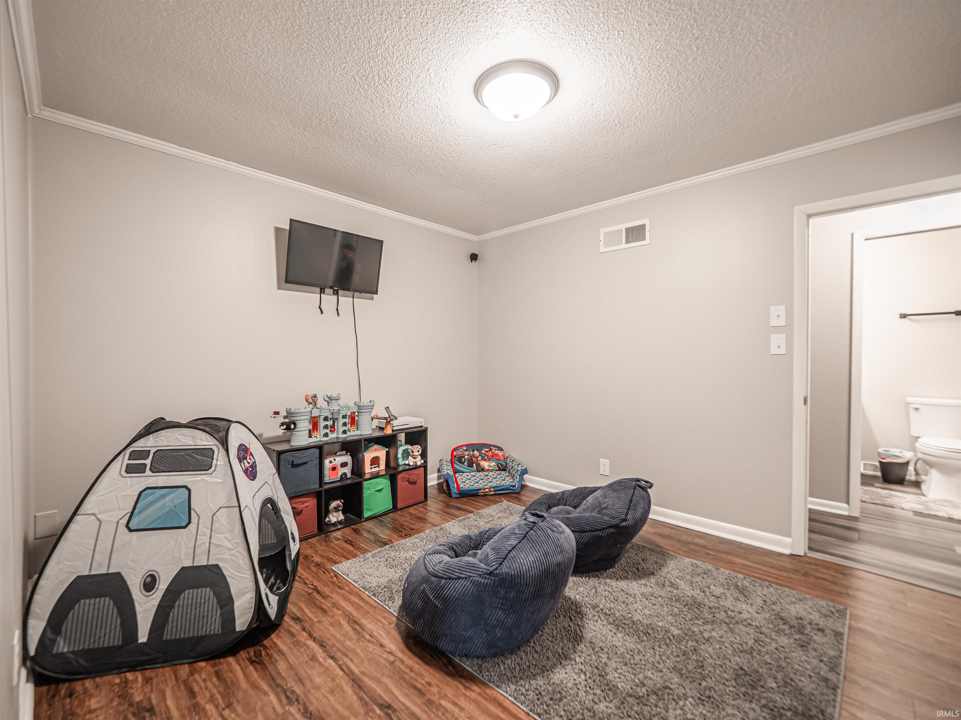 216 Hanover Road Evansville, IN 47710 - Photo 10 of 34 Gallery Image 10