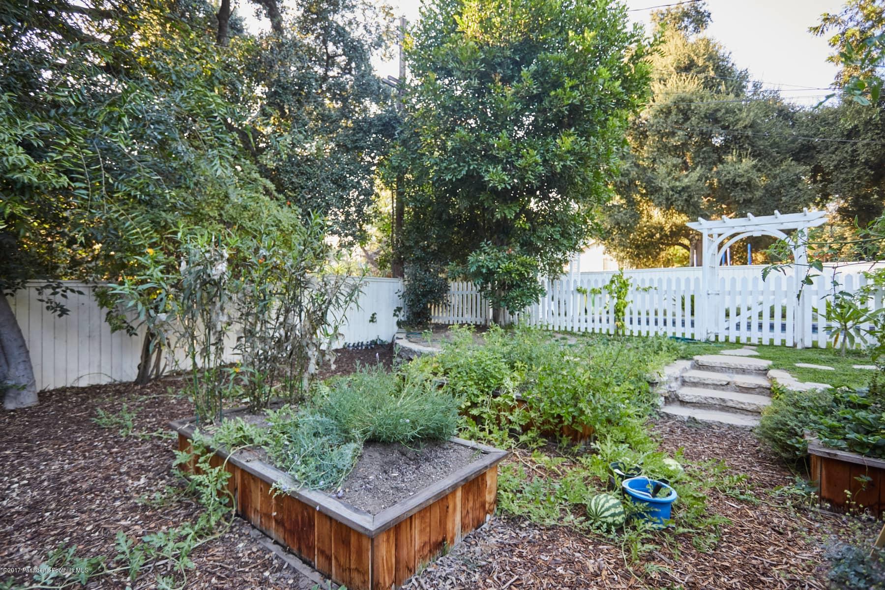 2177 Santa Rosa Avenue Altadena, CA 91001 - Photo 100 of 107 2177SantaRosaAve_099