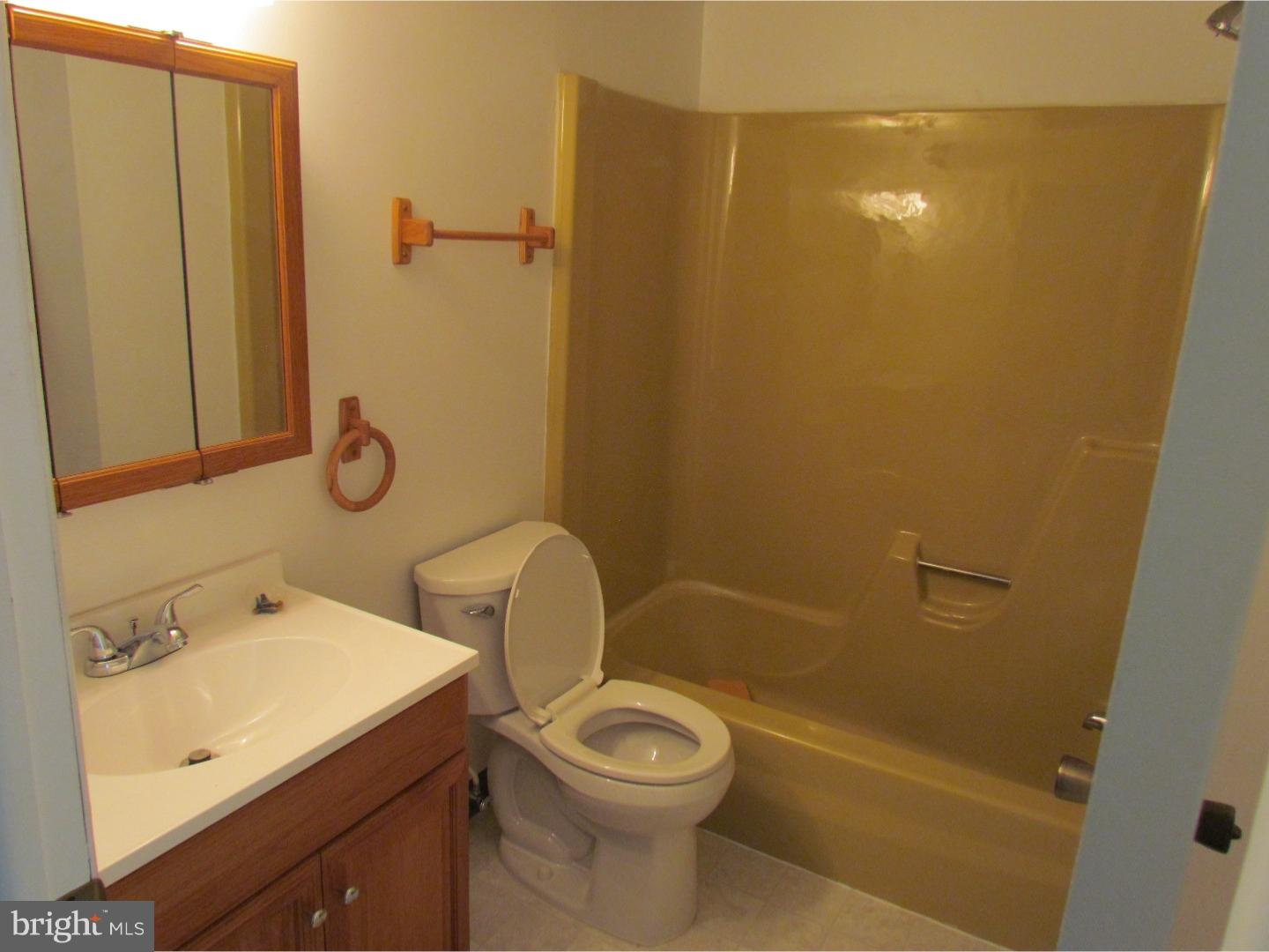 802 Winding Way Westville, NJ 08093 - Photo 11 of 14