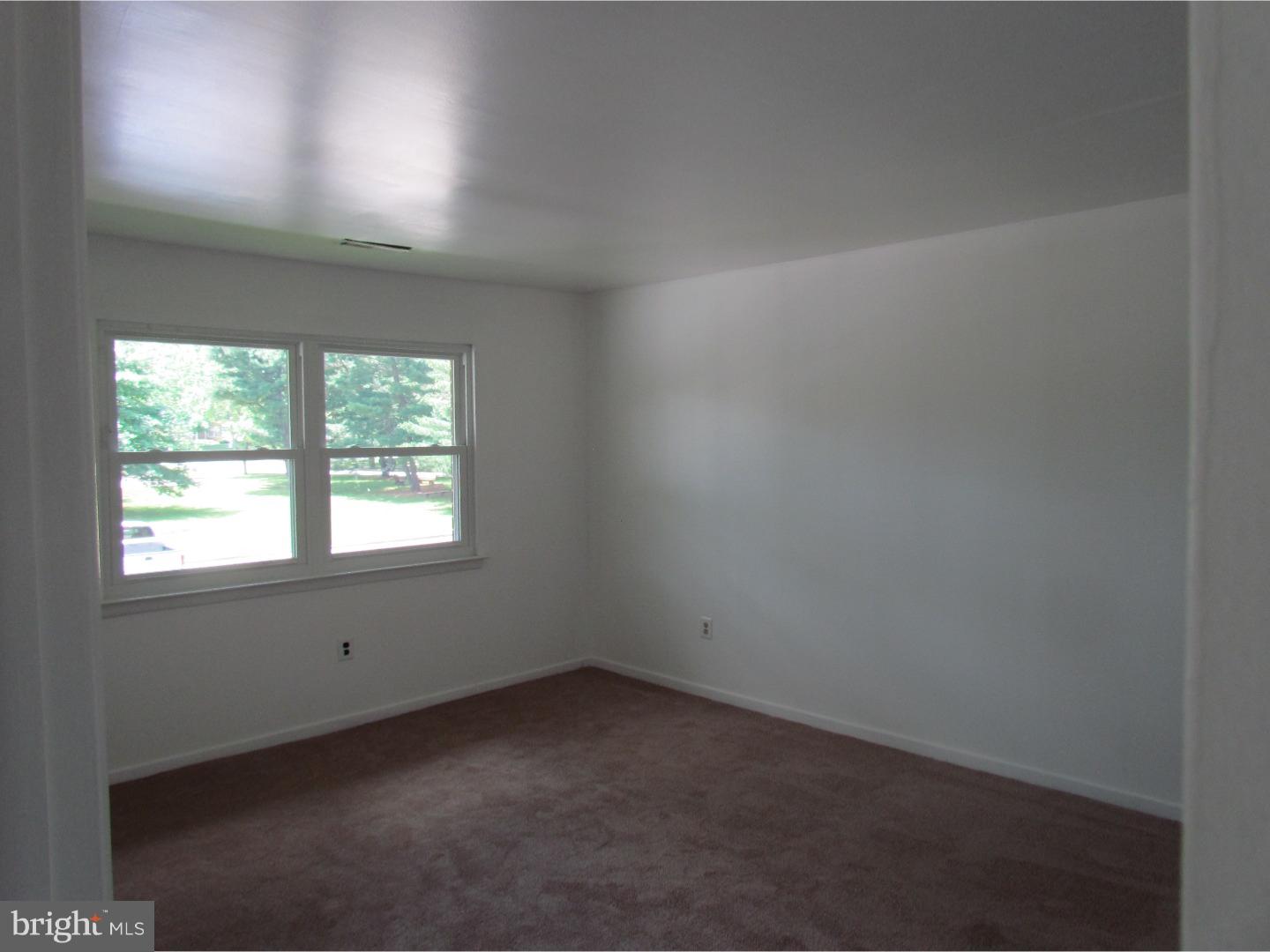 802 Winding Way Westville, NJ 08093 - Photo 6 of 14