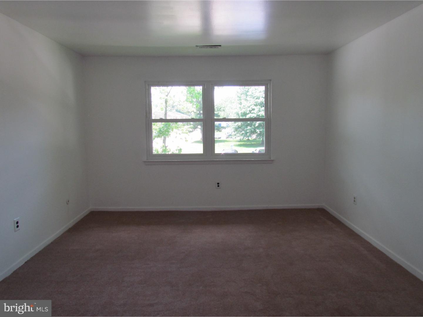 802 Winding Way Westville, NJ 08093 - Photo 7 of 14