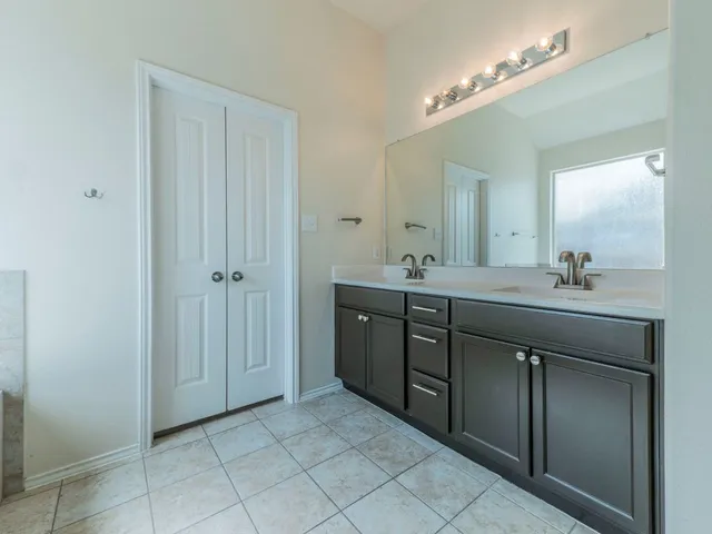 $2,795 | 18705 Falcon Pointe Boulevard, Pflugerville, TX 78660