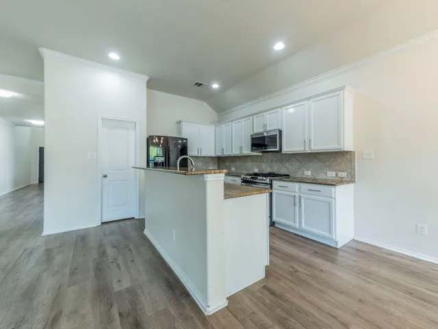 $2,795 | 18705 Falcon Pointe Boulevard, Pflugerville, TX 78660