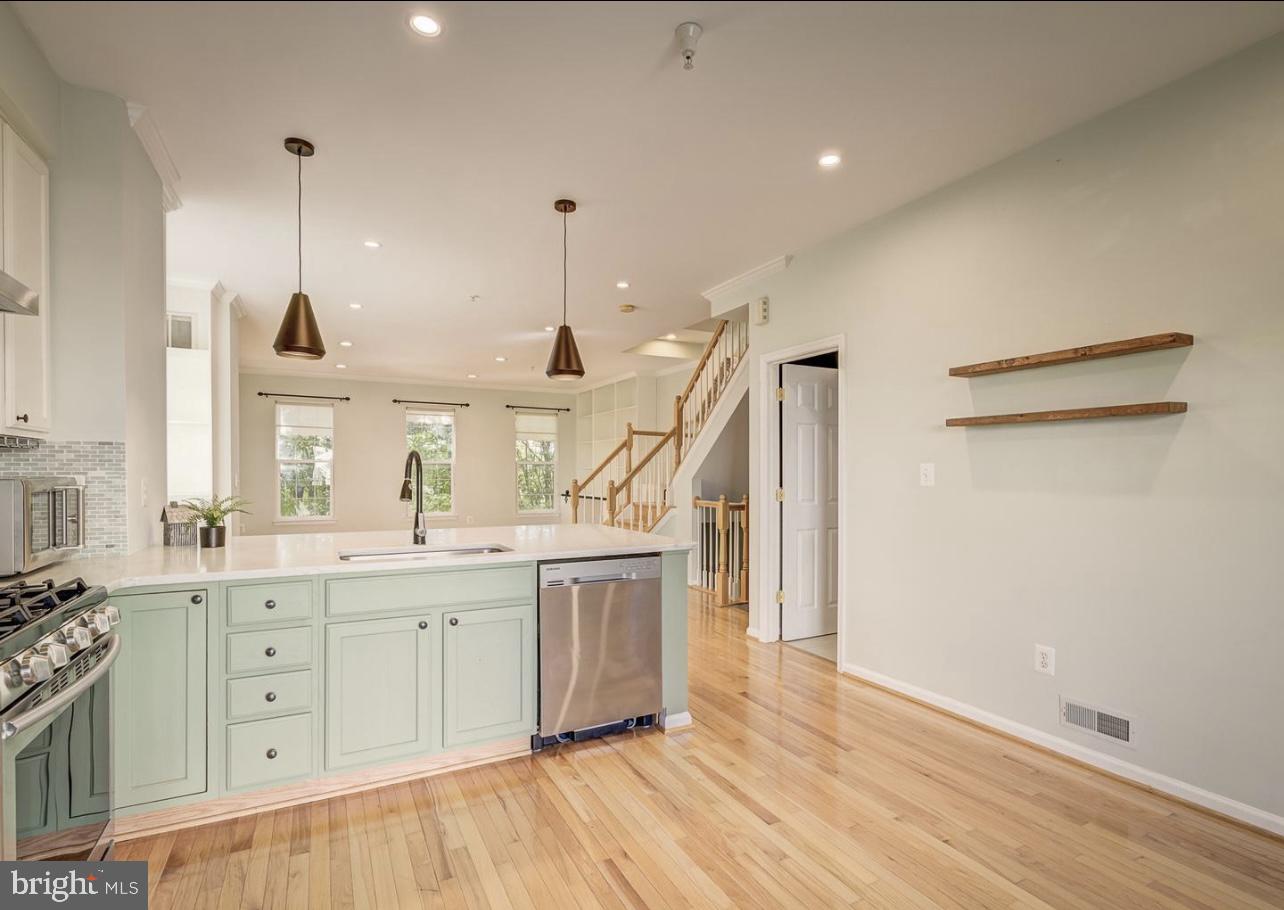 9441 Fields Road Gaithersburg, MD 20878 - Photo 13 of 35 Gallery Image 13