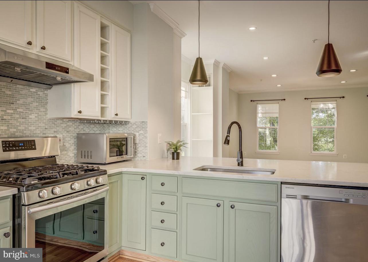 9441 Fields Road Gaithersburg, MD 20878 - Photo 17 of 35 Gallery Image 17