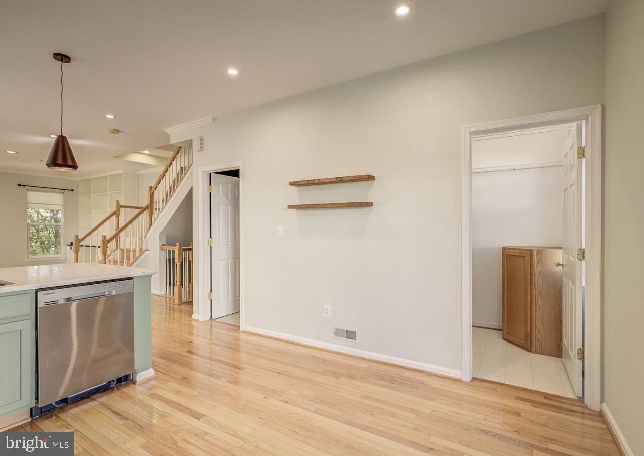 9441 Fields Road Gaithersburg, MD 20878 - Photo 20 of 35 Gallery Image 20