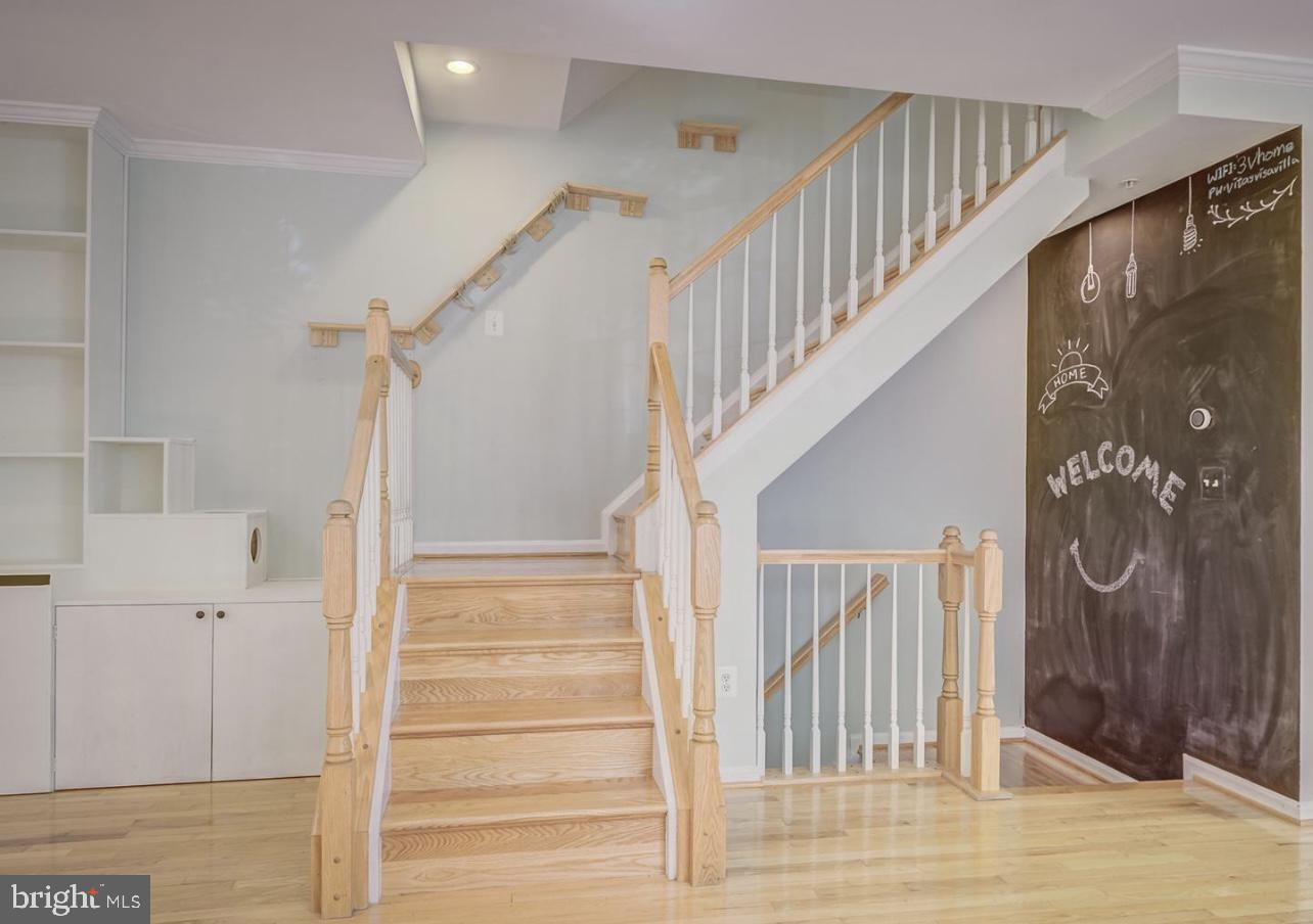 9441 Fields Road Gaithersburg, MD 20878 - Photo 6 of 35 Gallery Image 6
