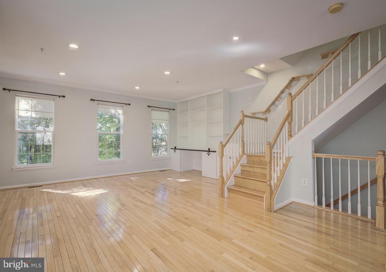 9441 Fields Road Gaithersburg, MD 20878 - Photo 8 of 35 Gallery Image 8