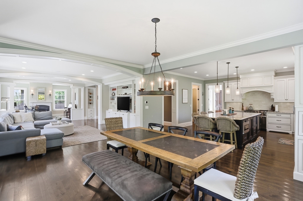 21 Fletcher Road Bedford, MA 01730 - Photo 9 of 38