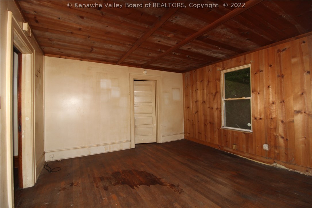 502 James River Road Cabin Creek, WV 25035 - Photo 9 of 16 Gallery Image 9