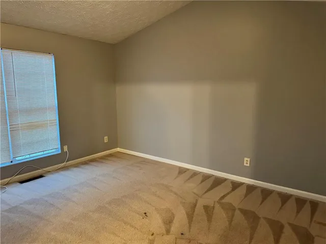 $175,000 | 1754 Grove Way, Hampton, GA 30228