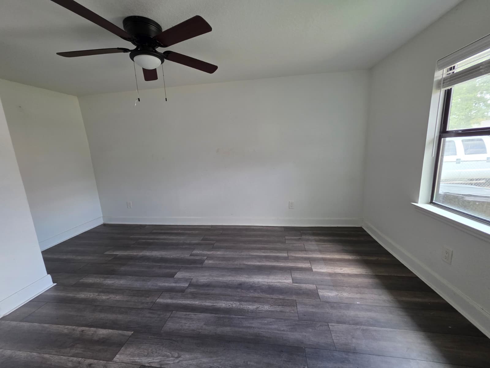 10015 Porto Rico Road Houston, TX 77041 - Photo 9 of 20 a view of an empty room with a window