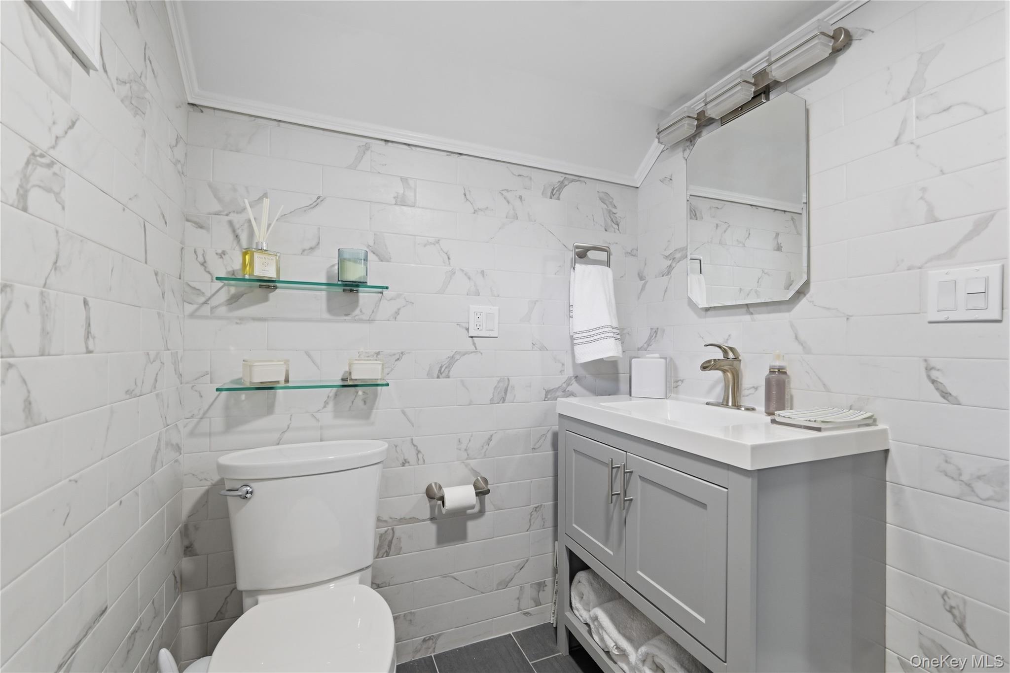 64-83 83rd Place Queens, NY 11379 - Photo 27 of 39 Gallery Image 27