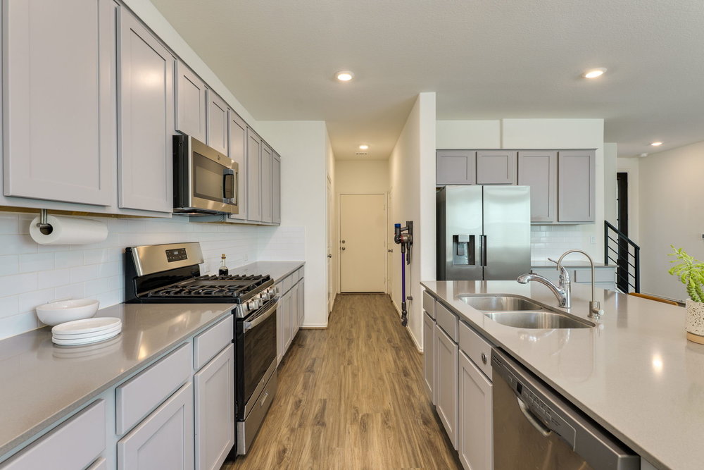 1107 Winifred Drive Austin, TX 78748 - Photo 12 of 40