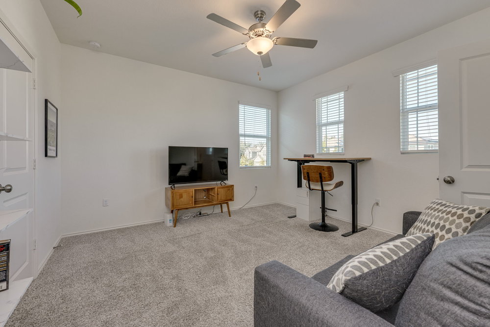 1107 Winifred Drive Austin, TX 78748 - Photo 27 of 40 Spacious Ensuite Guest Bedroom - currently used as an office