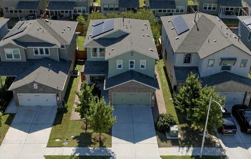 1107 Winifred Drive Austin, TX 78748 - Photo 3 of 40