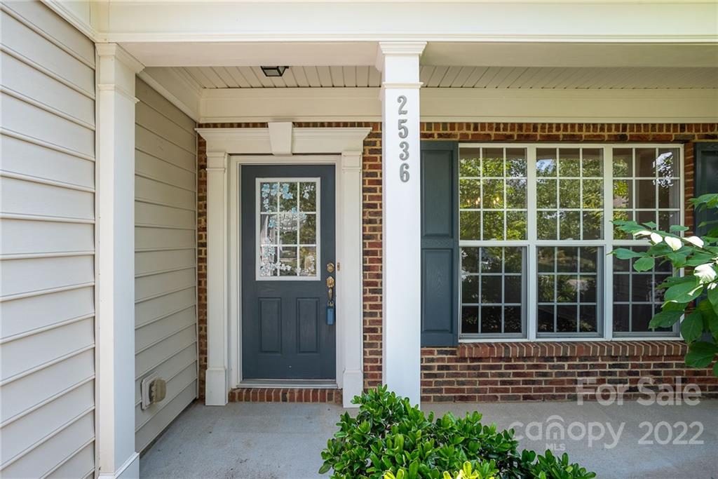 2536 Coltsgate Road Waxhaw, NC 28173 - Photo 3 of 27 Gallery Image 3