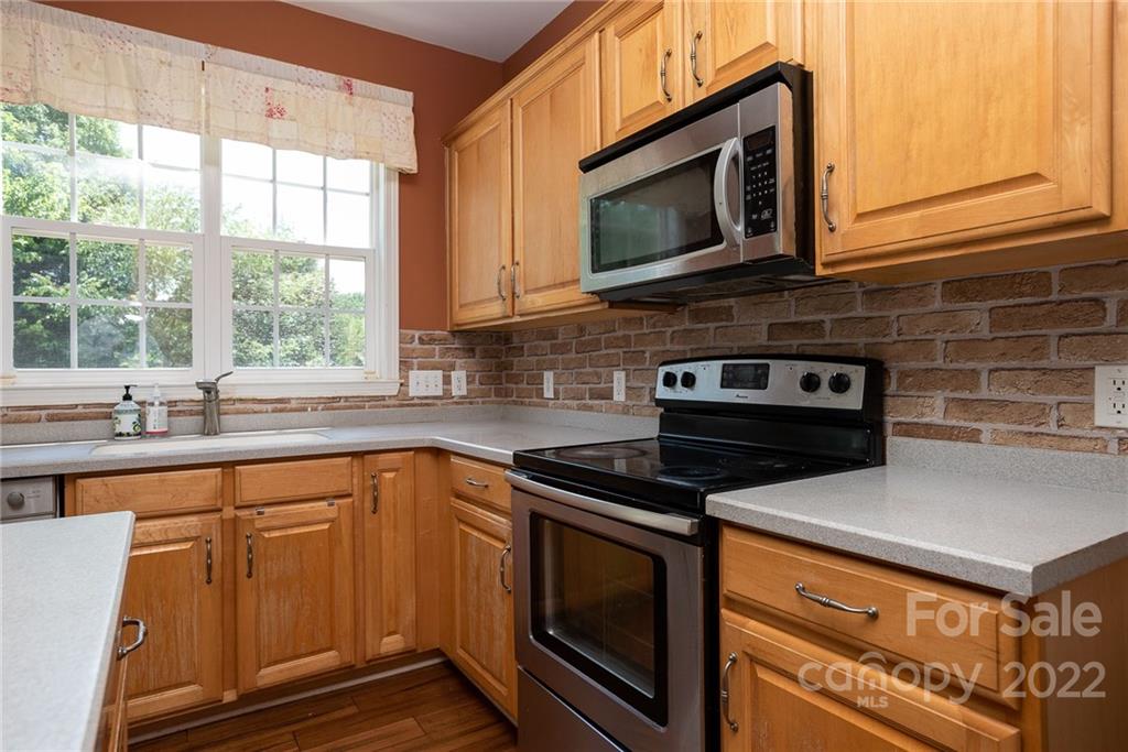 2536 Coltsgate Road Waxhaw, NC 28173 - Photo 7 of 27 Gallery Image 7