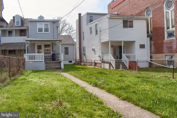 $104,000 | 143 South Maple Street, Mount Carmel, PA 17851