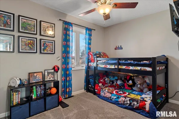 $239,900 | 11 Birch Lake Drive, Sherman, IL 62684