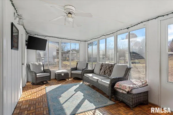 $239,900 | 11 Birch Lake Drive, Sherman, IL 62684