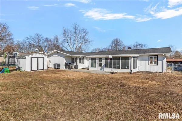 $239,900 | 11 Birch Lake Drive, Sherman, IL 62684