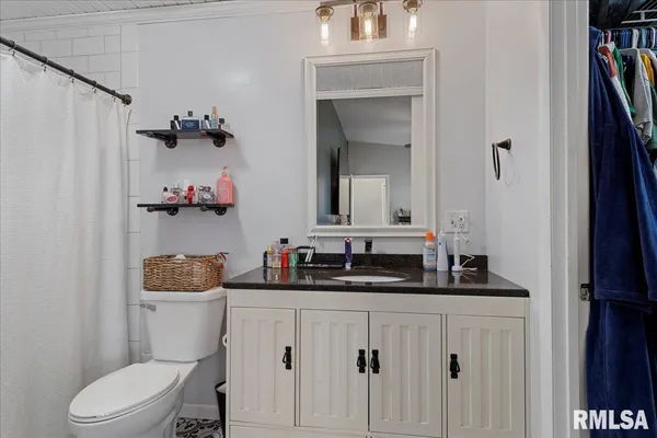 $239,900 | 11 Birch Lake Drive, Sherman, IL 62684