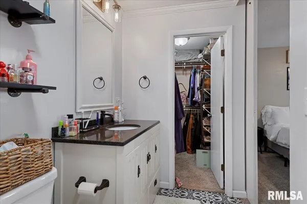 $239,900 | 11 Birch Lake Drive, Sherman, IL 62684