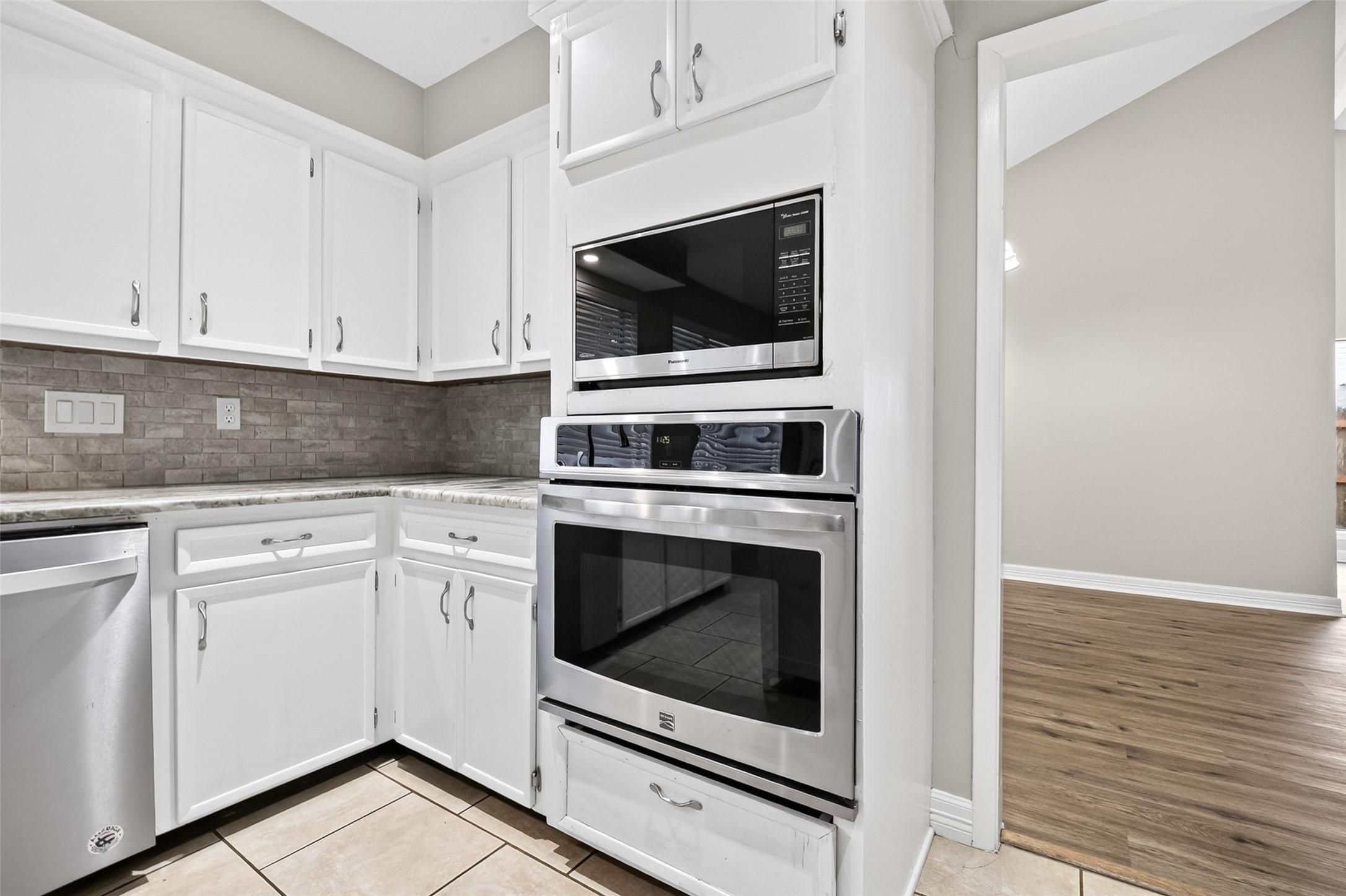 6122 Sanford Road Houston, TX 77096 - Photo 20 of 49