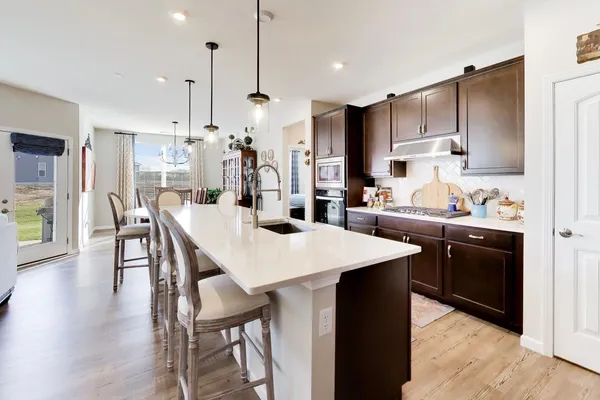 $464,999 | 2911 Briargate Drive, Lindenhurst, IL 60046