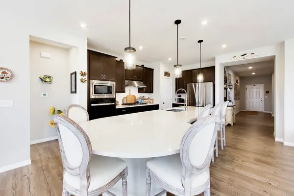 $464,999 | 2911 Briargate Drive, Lindenhurst, IL 60046