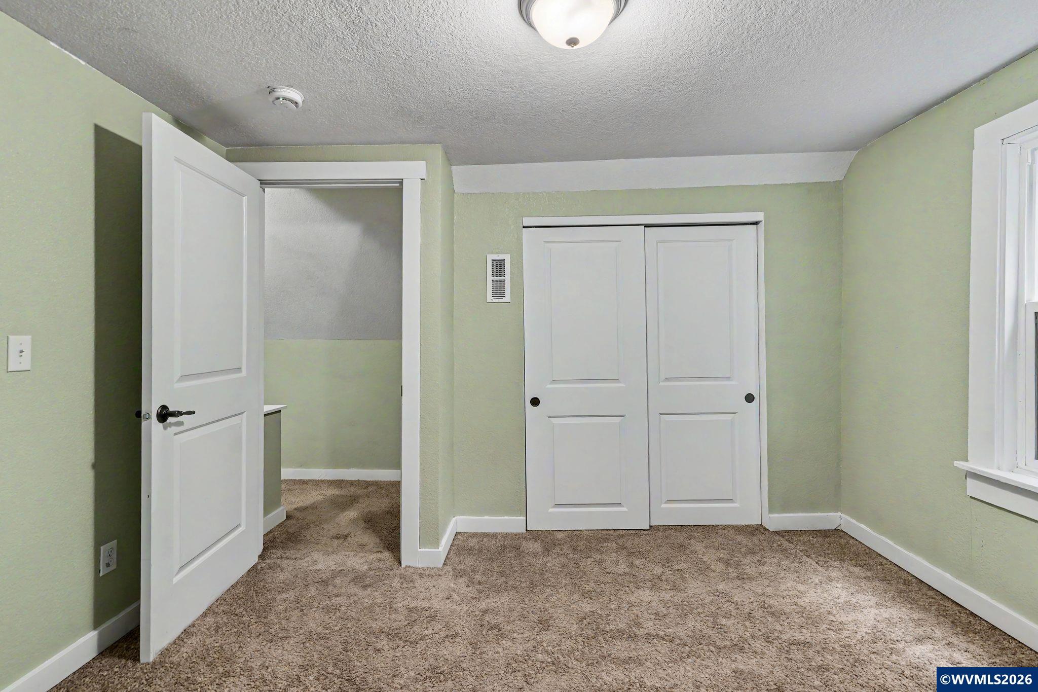 213 Mill Street Silverton, OR 97381 - Photo 23 of 30