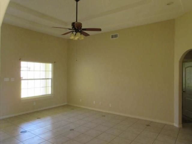 6508 Shark Bay Road Laredo, TX 78041 - Photo 4 of 19 Gallery Image 4