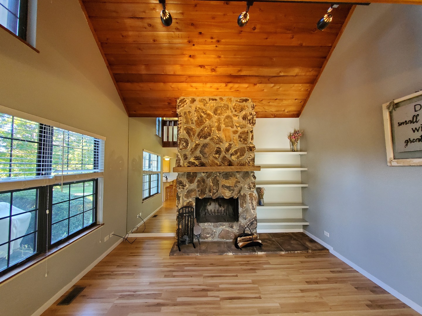 726 Chandler Road Gurnee, IL 60031 - Photo 5 of 43 a view of entryway and hall with wooden floor