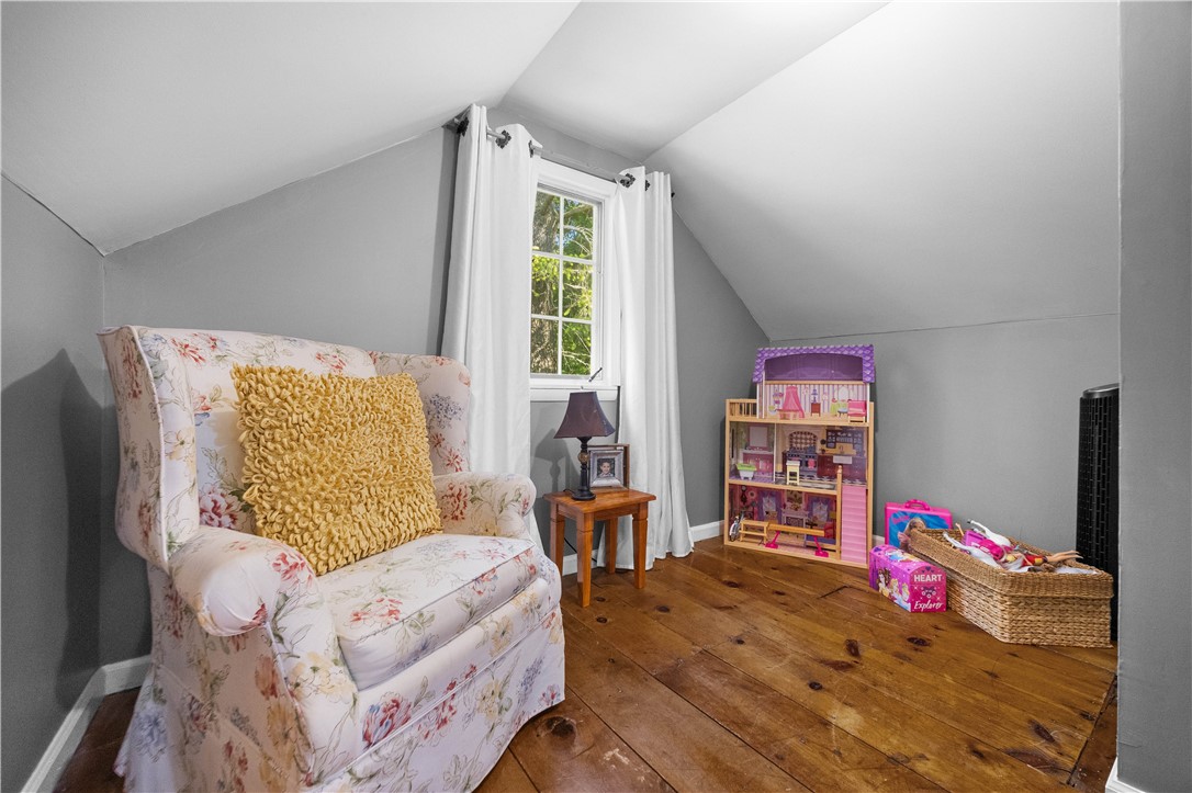 235 Castle Road Rochester, NY 14623 - Photo 20 of 37