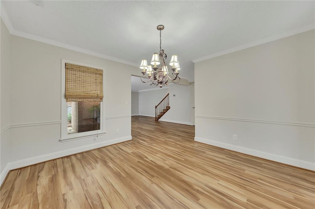 110 Great Oaks Lane Roswell, GA 30075 - Photo 11 of 34