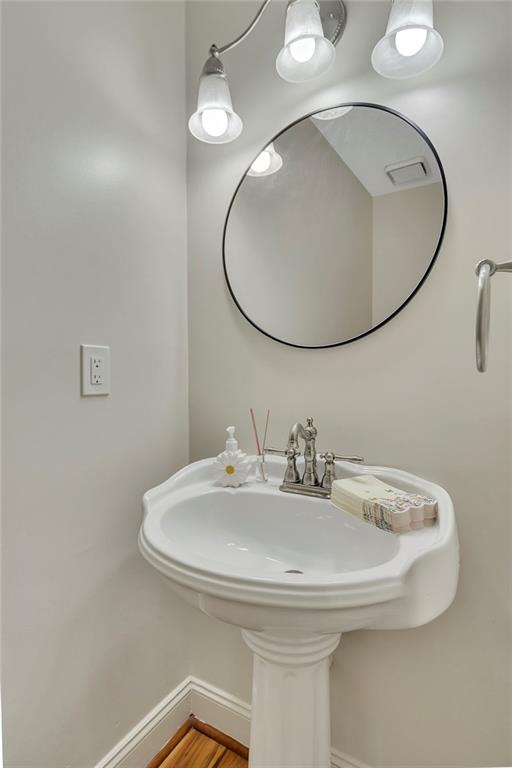 110 Great Oaks Lane Roswell, GA 30075 - Photo 18 of 34