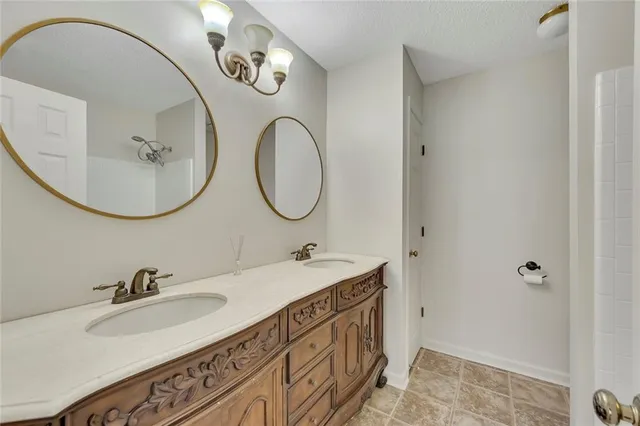 $400,000 | 110 Great Oaks Lane, Roswell, GA 30075