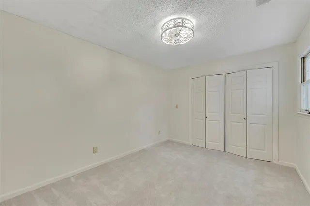 $400,000 | 110 Great Oaks Lane, Roswell, GA 30075