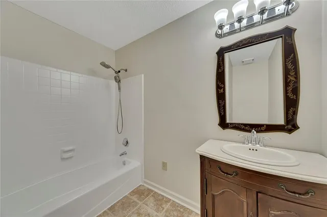 $400,000 | 110 Great Oaks Lane, Roswell, GA 30075