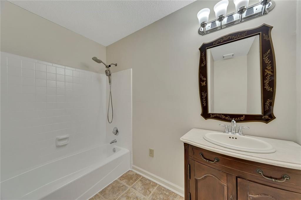 110 Great Oaks Lane Roswell, GA 30075 - Photo 28 of 34